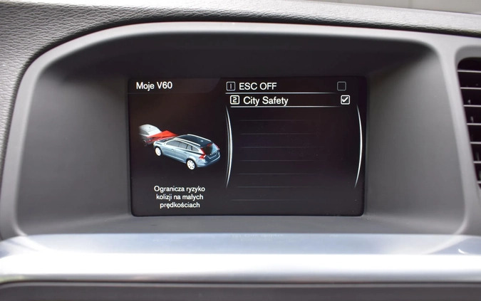 Volvo V60 cena 55900 przebieg: 149200, rok produkcji 2015 z Szprotawa małe 781